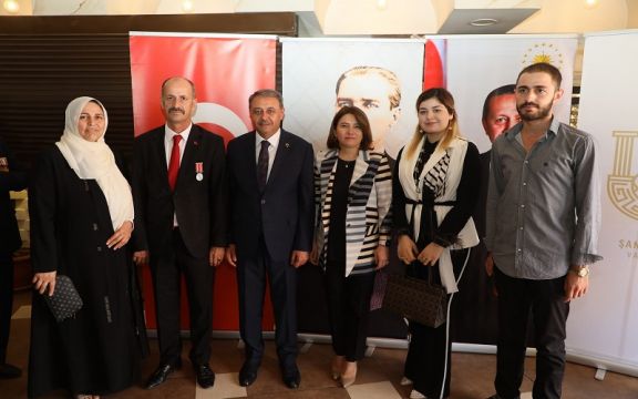 VALİ ŞILDAK: BİR VE BÜTÜN OLMANIN GURURUNU YAŞIYORUZ